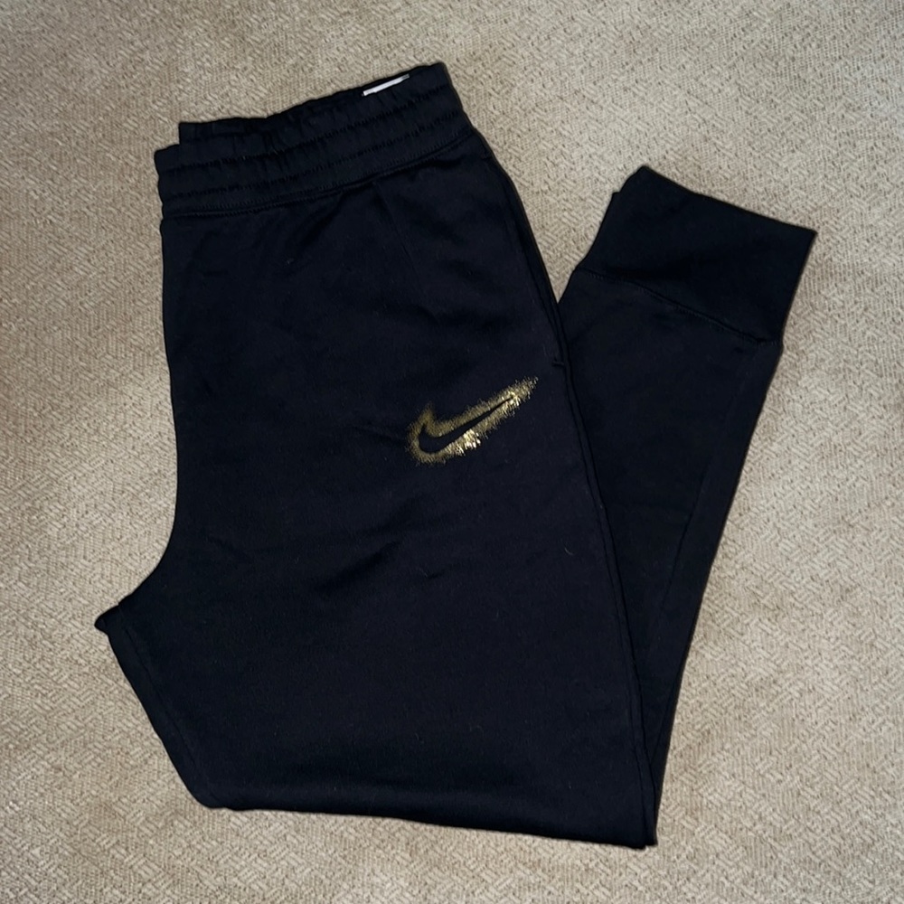 Girl Black Nike sweatpants